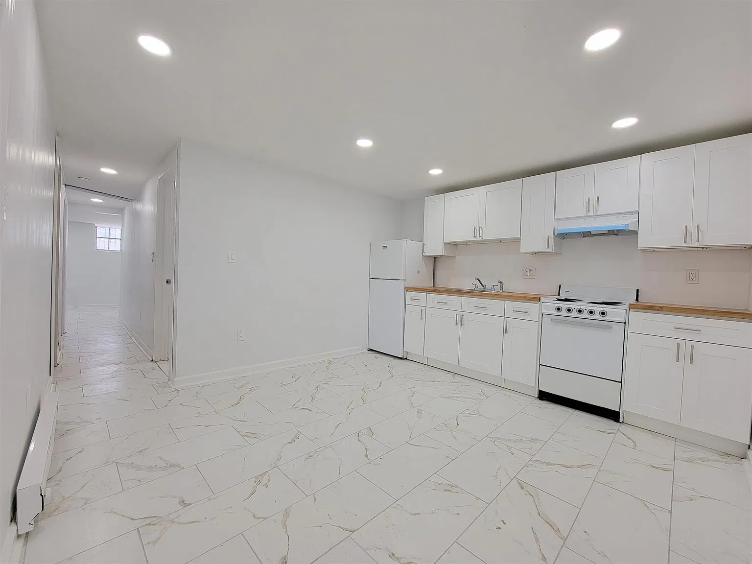 4629 Naples St — Photo 2