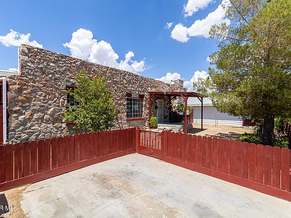 2nd image of 3505 Aurora Ave