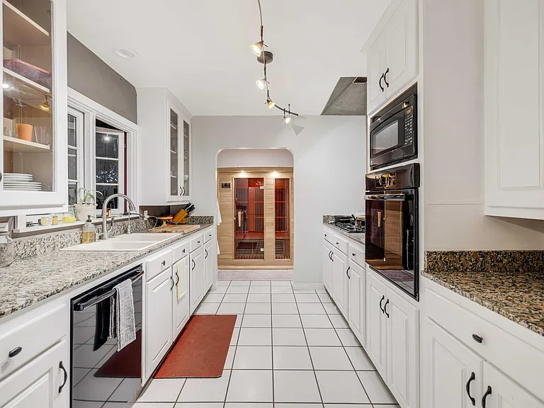 2904 Verde Vista Dr — Photo 40