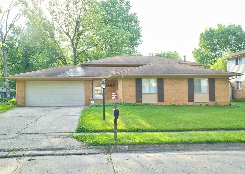 1st image of 2715 N Constellation Dr