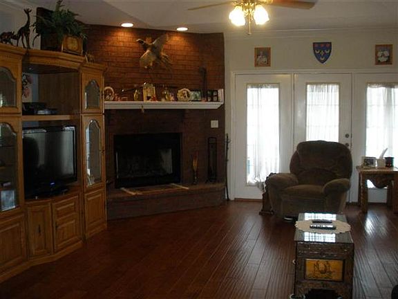 2nd image of 8520 Edgar Dr