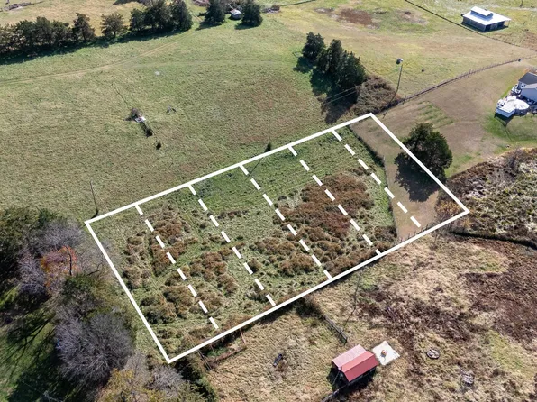 Off Seventh St, Luray, VA 22835