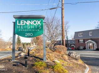 260 Pittsfield Rd UNIT B17, Lenox, MA 01240