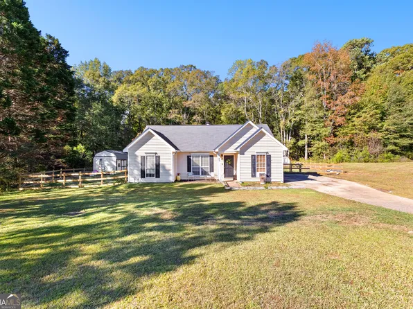 31 Saint James Ct, Sharpsburg, GA 30277