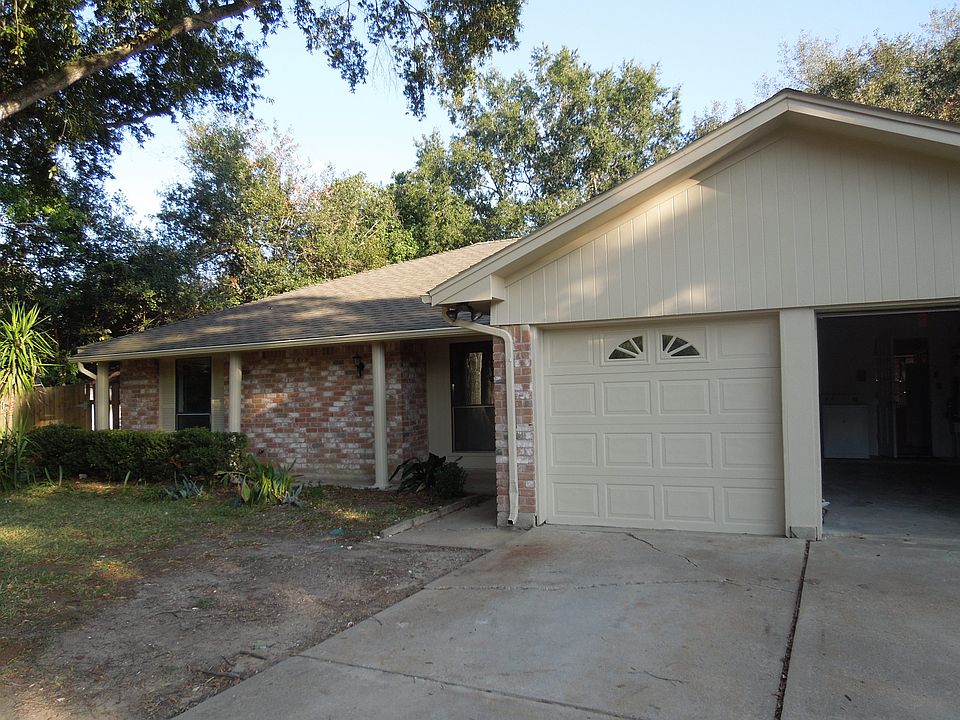 1st image of 13703 Brightfield Dr