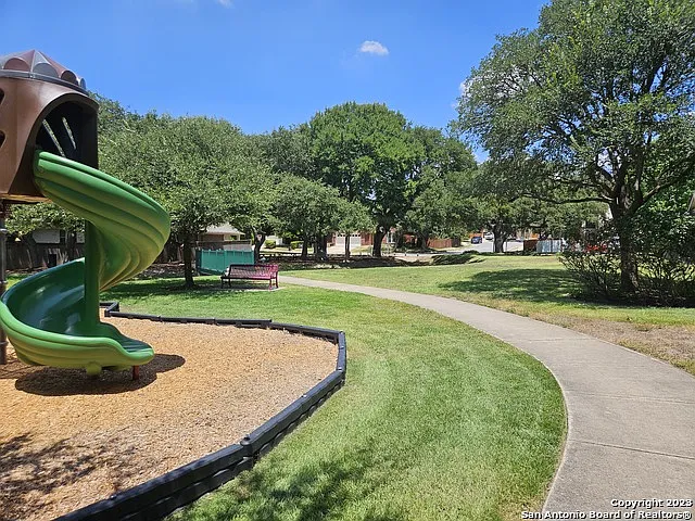 533 Thoreau Trl — Photo 39