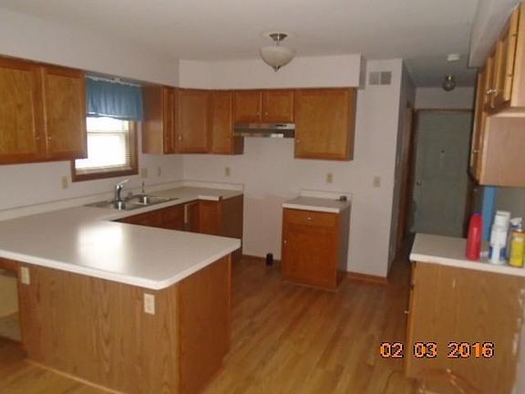 4th image of 147 Farmview Dr