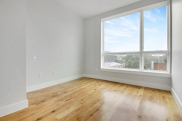 Rented by EXR | media 8