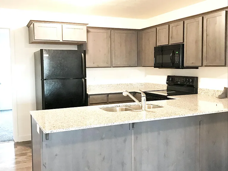 Another kitchen shot