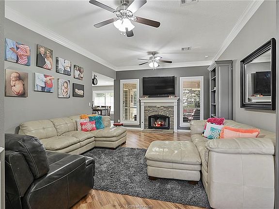 4th image of 8408 Lauren Dr