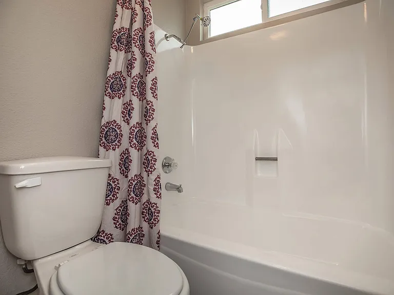 Peartree Apartments — Photo 57