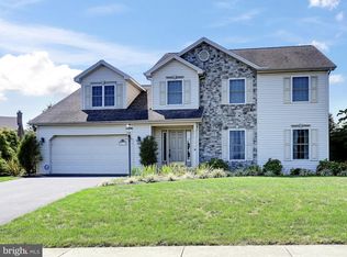5475 Westbury Dr, Enola, PA