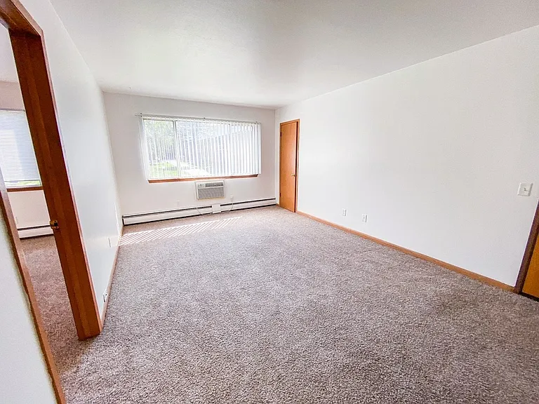 The Ridge Apartments — Photo 233