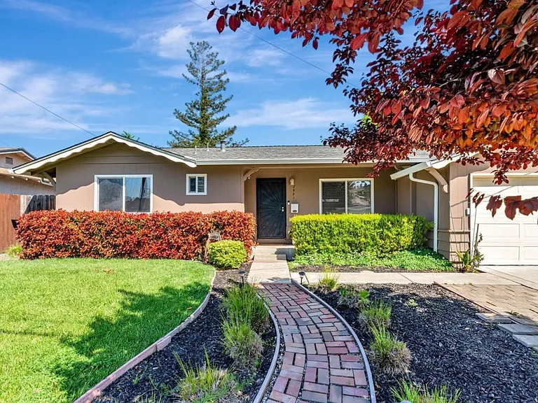 7531 Burnham Way — Photo 4