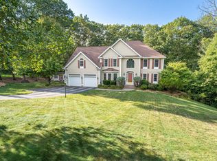 10 Poplar Road, Windham, NH 03087