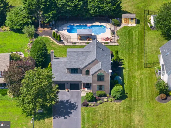 34 Valley Forge Rd, Bordentown, NJ 08505