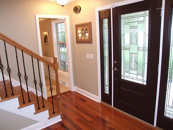 5th image of 8395 Ashford St