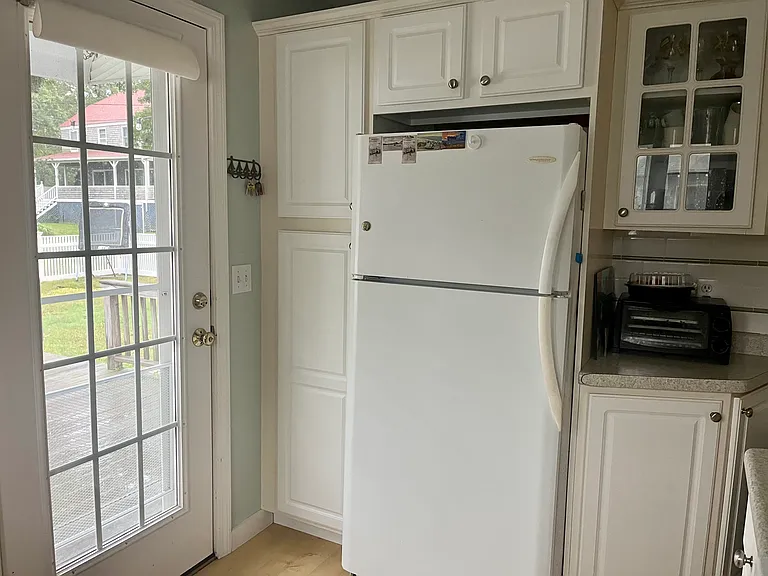 101 Silver Beach Ave — Photo 9