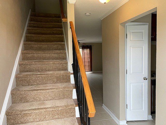 2nd image of 2673B Berkshire Rd