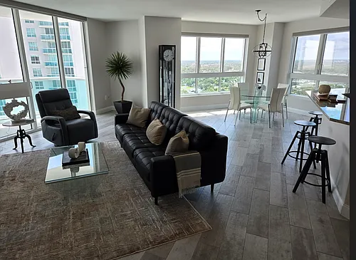 241 Riverside Dr Photo 1