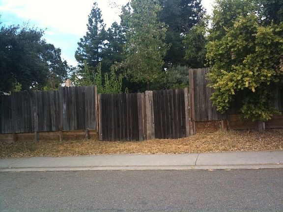 4th image of 5850 Pikes Peak Way