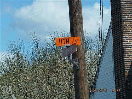2nd image of 454 E 11th St