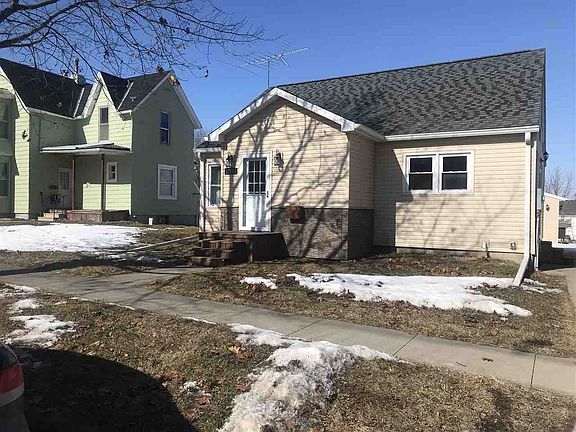 2nd image of 707 E Ave
