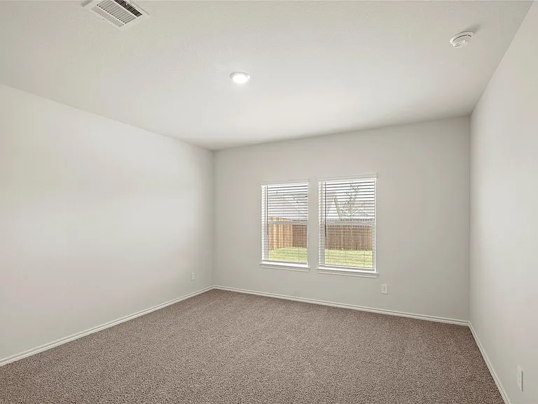 722 Sweet Pea Dr — Photo 9