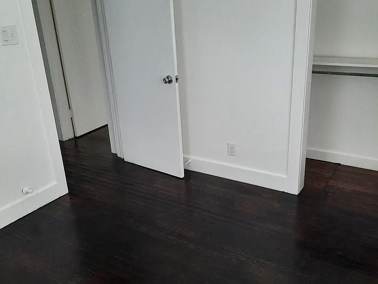 127 Motel Dr — Photo 23