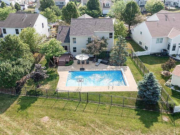2nd image of 2047 Fawn Meadow Dr