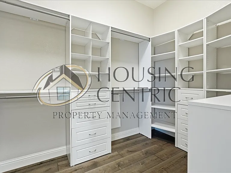 7242 Breaker Point Way — Photo 30