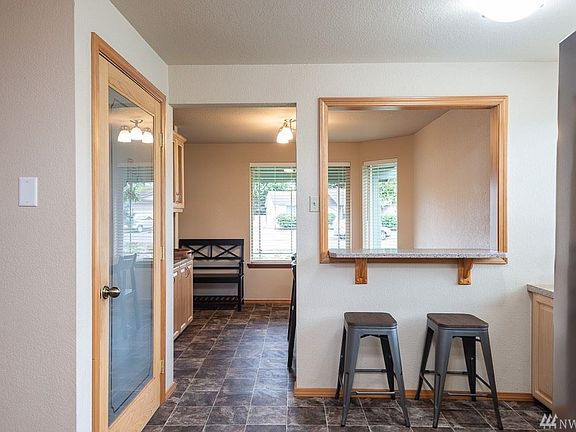 5th image of 15903 67th Street Ct E