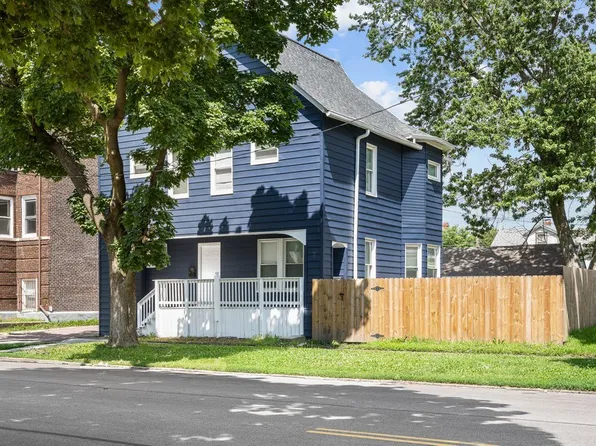 1415 Main St, Davenport, IA 52803