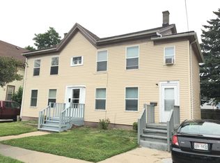 1118 61st St, Kenosha, WI 53143