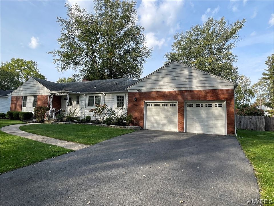 1st image of 30 Parkwood Dr