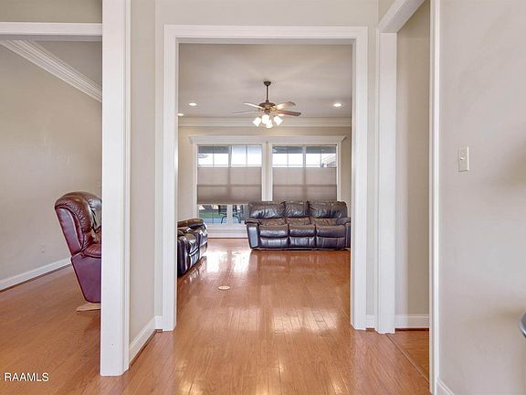 2nd image of 1736 Denais Rd