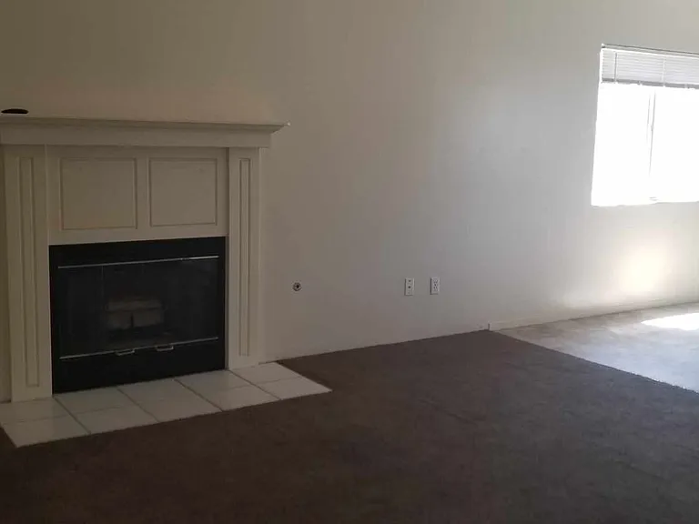 524 Dunninger St — Photo 4