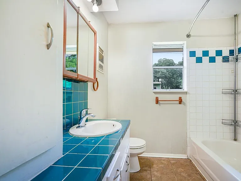 26407 Magnolia Dr — Photo 23