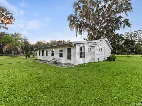 5th image of 1936 NE 55th Blvd