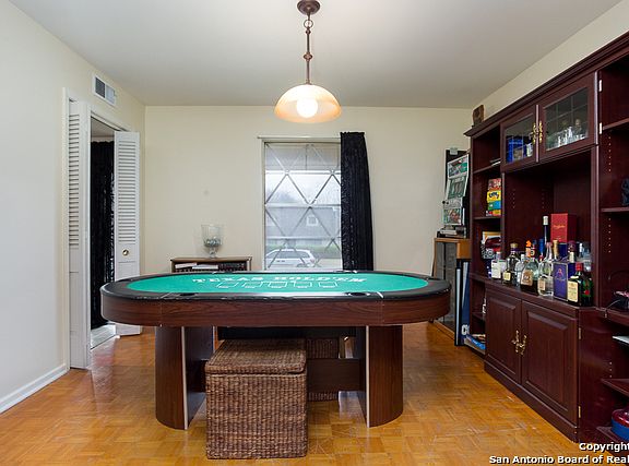 4th image of 502 Sonnet Dr