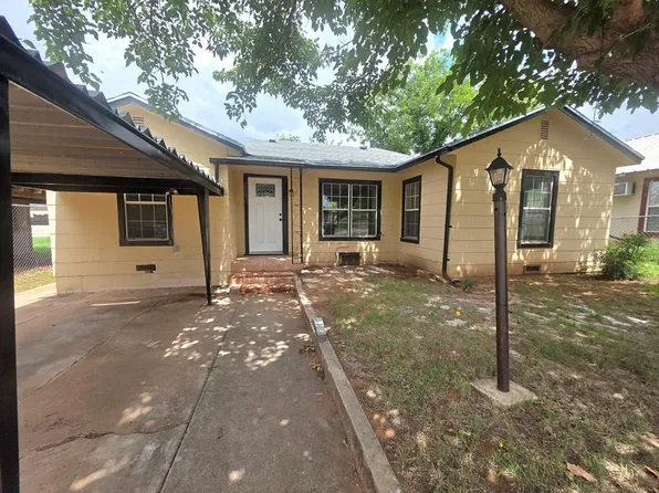 1106 Fowler St, Sweetwater, TX 79556