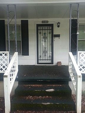 1st image of 2102 Harvey St