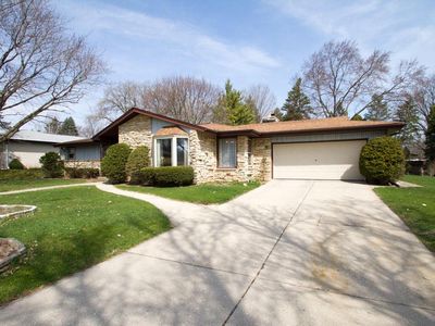 2634 S Seymour Pl, West Allis, WI, 53227