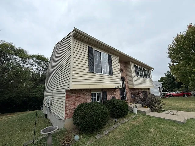 3 bed, 950 sqft, $2,150 — Photo 3