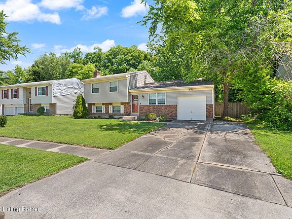 3rd image of 5211 Baywood Dr