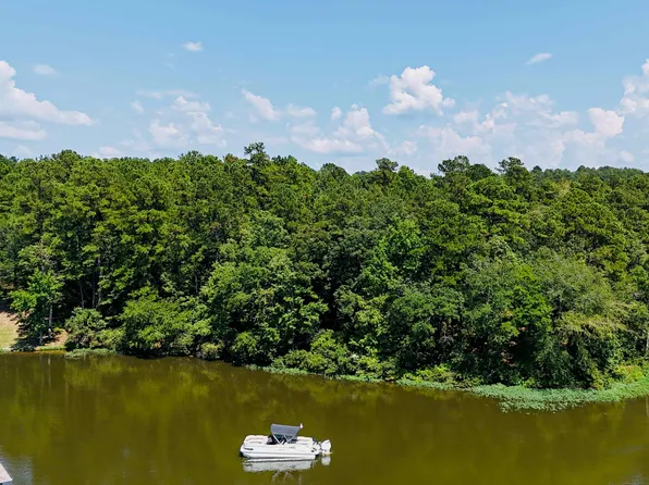 Stillwaters Trl #176, Sylacauga, AL 35151