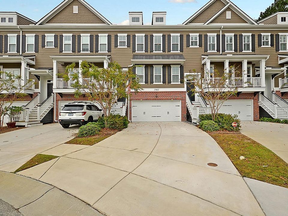 1st image of 1943 Carolina Towne Ct