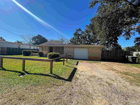 3rd image of 8619 Doris Ave