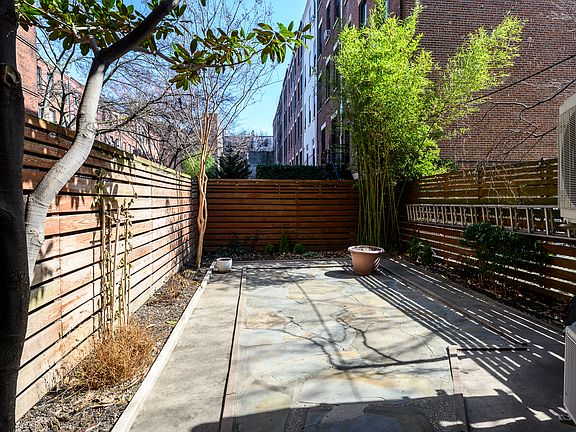 5th image of 226 Lenox Ave #1