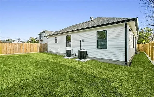 308 Riess Pl — Photo 13
